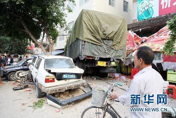 雷州车祸事件震惊全城，最新消息汇总